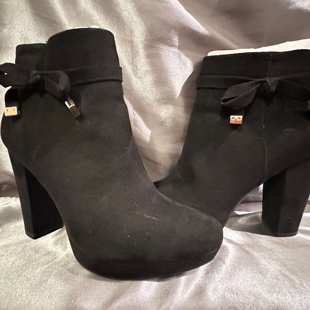 Lauren Conrad Leche Black Boots